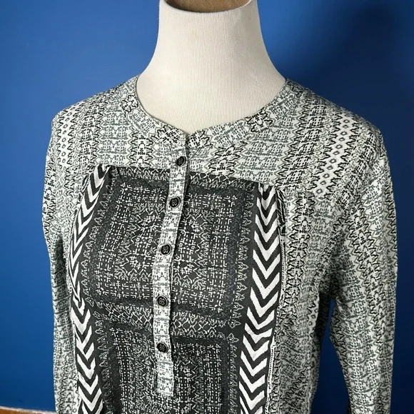 PrAna top - Picture 2 of 8